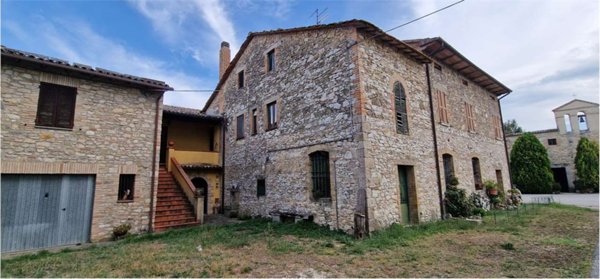 casa indipendente in vendita a Todi in zona Ficareto