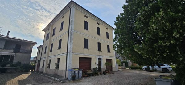 casa indipendente in vendita a Todi in zona Pantalla