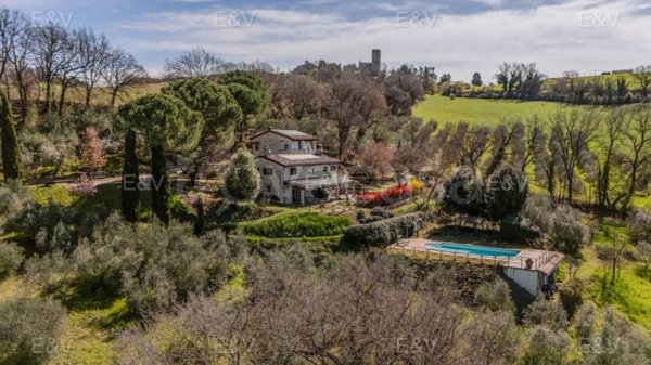 casa indipendente in vendita a Todi