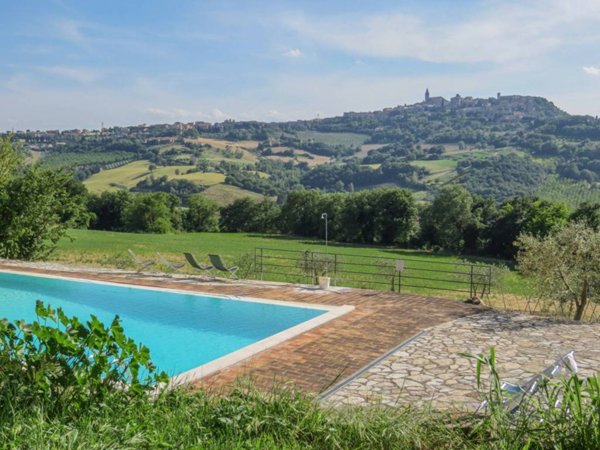casa indipendente in vendita a Todi