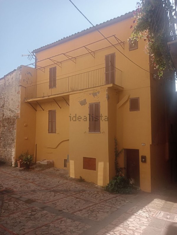 casa indipendente in vendita a Todi