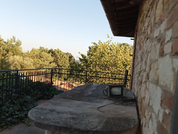 casa indipendente in vendita a Todi in zona Vasciano