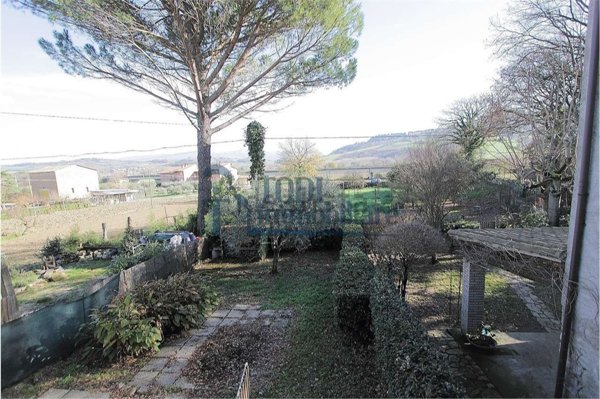 casa semindipendente in vendita a Todi in zona Pian di San Martino