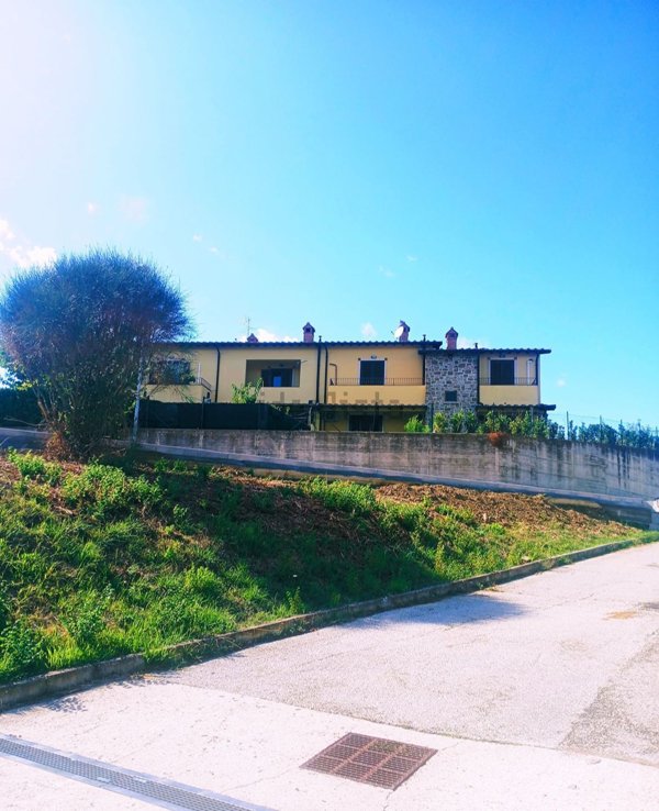 casa indipendente in vendita a Todi