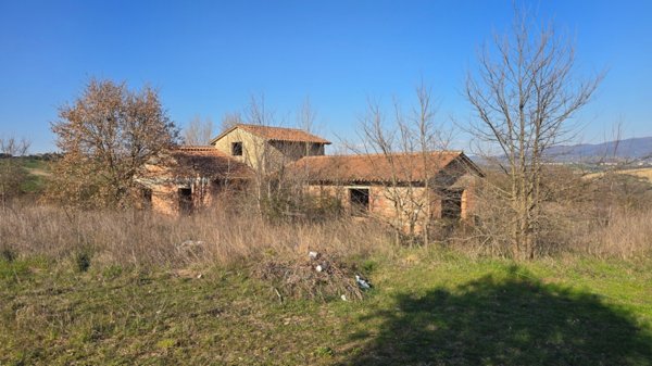 appartamento in vendita a Todi in zona Romazzano