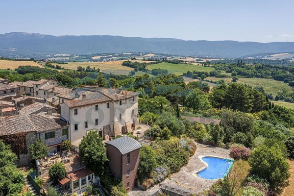 casa indipendente in vendita a Todi in zona Rosceto