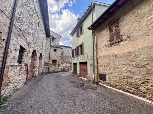 appartamento in vendita a Todi in zona Pian di San Martino