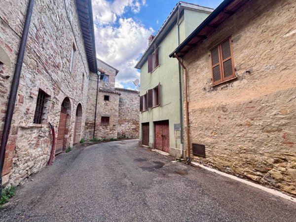 appartamento in vendita a Todi in zona Pian di San Martino