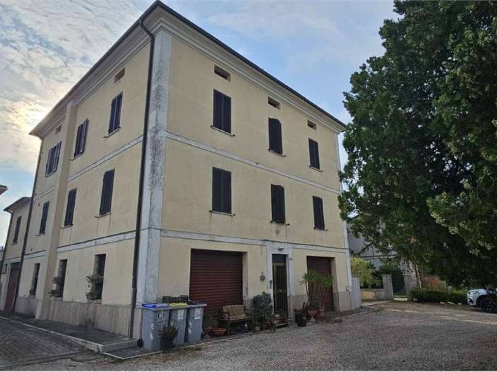 casa indipendente in vendita a Todi in zona Pantalla
