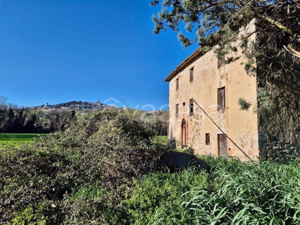 casa indipendente in vendita a Todi