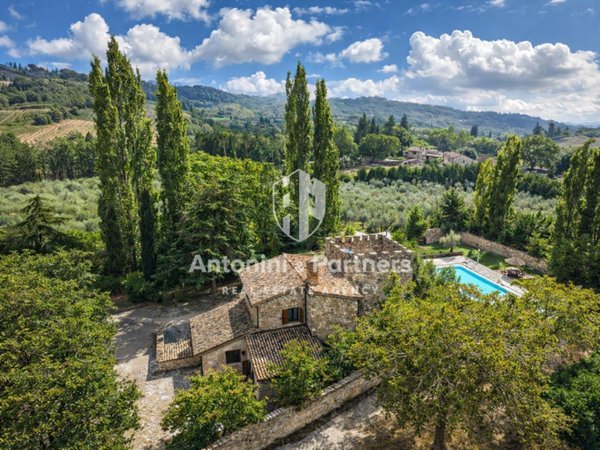 casa indipendente in vendita a Todi