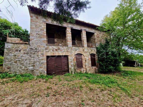 casa indipendente in vendita a Todi