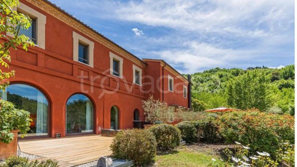 casa indipendente in vendita a Todi