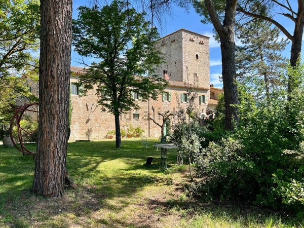 casa indipendente in vendita a Todi