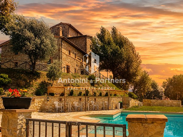 casa indipendente in vendita a Todi in zona Montemolino