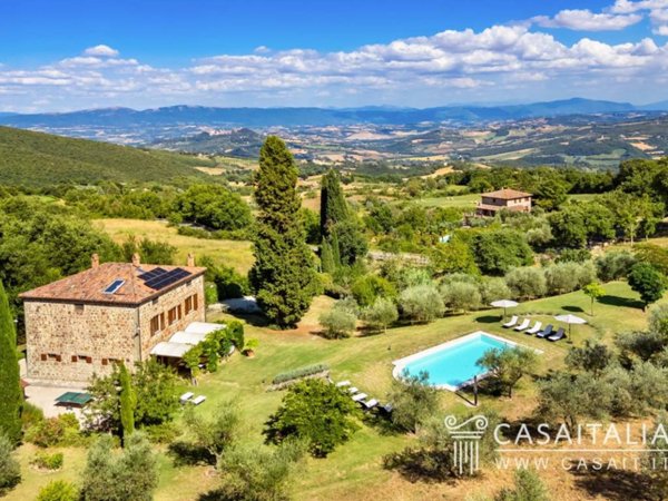 casa indipendente in vendita a Todi