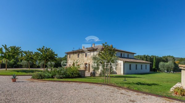 casale in vendita a Todi