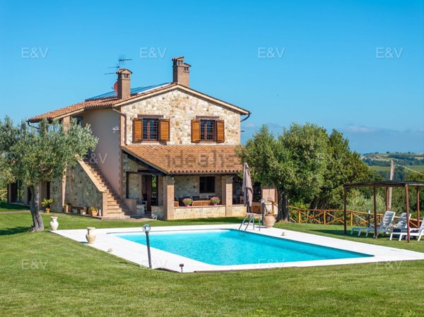 casale in vendita a Todi