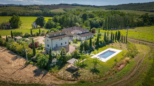 casa indipendente in vendita a Todi