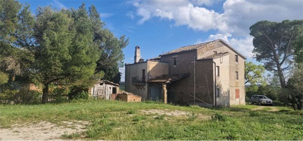 casa indipendente in vendita a Todi in zona Pesciano
