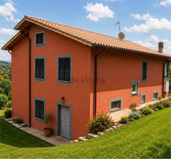 casa indipendente in vendita a Todi