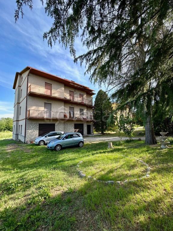 casa indipendente in vendita a Todi