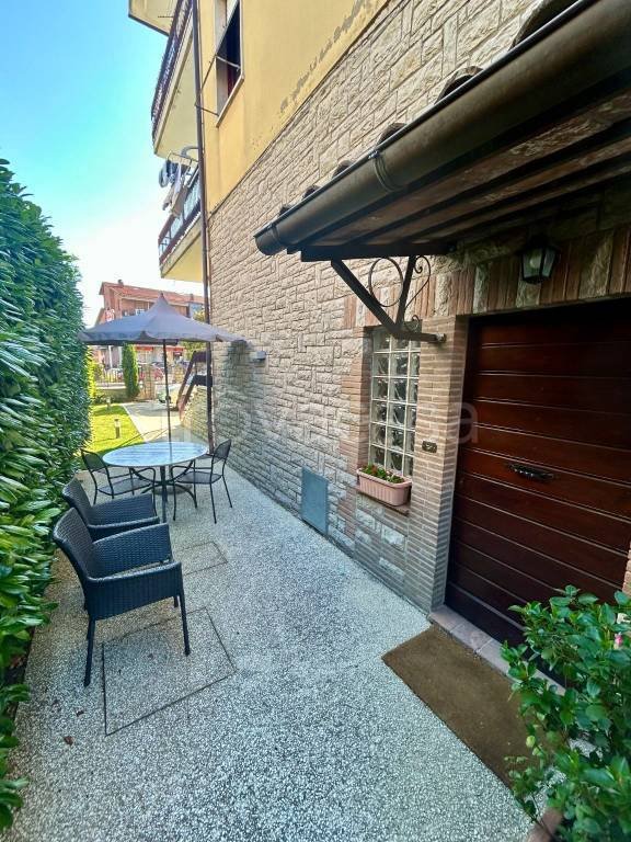 appartamento in vendita a Todi in zona Ponterio Stazione