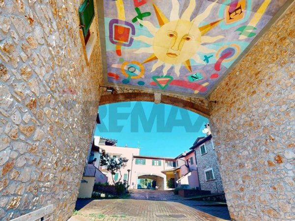 appartamento in vendita a Todi in zona Camerata