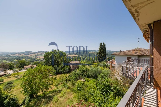appartamento in vendita a Todi in zona Ponterio Stazione