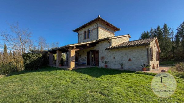 casa indipendente in vendita a Todi