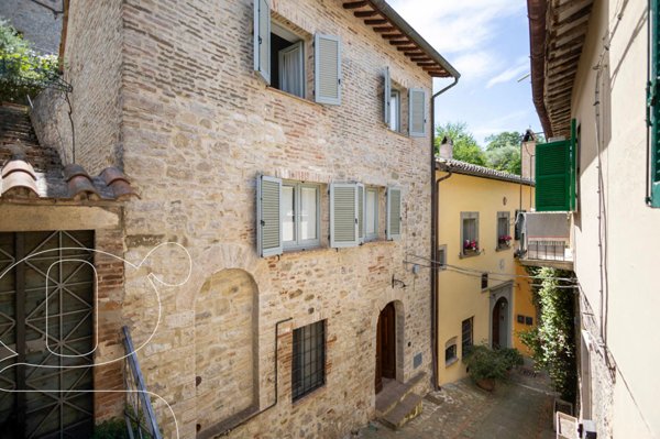 casa indipendente in vendita a Todi