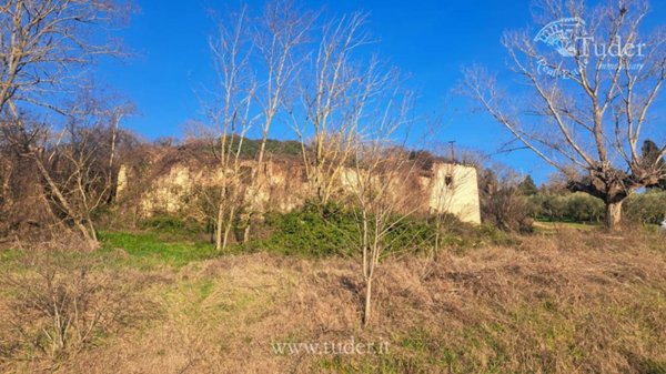 casa indipendente in vendita a Todi
