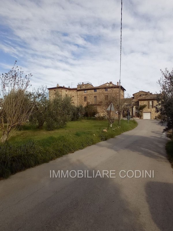 appartamento in vendita a Todi in zona Cecanibbi