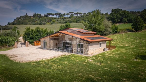 casa indipendente in vendita a Todi in zona Spagliagrano