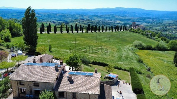 casa indipendente in vendita a Todi