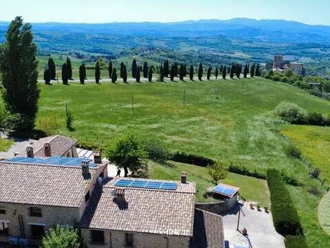 casa indipendente in vendita a Todi in zona Loreto