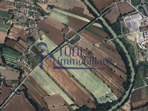 terreno agricolo in vendita a Todi in zona Pian di San Martino