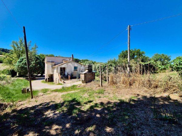casa indipendente in vendita a Todi in zona Pantalla