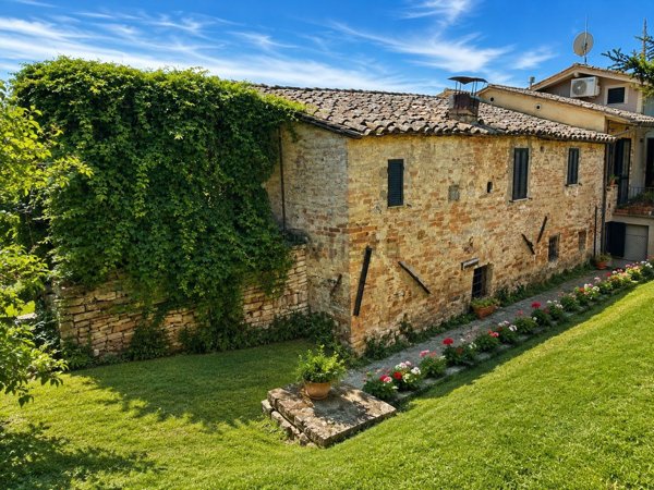 casale in vendita a Todi