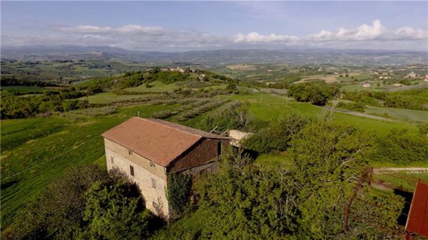 casa indipendente in vendita a Todi