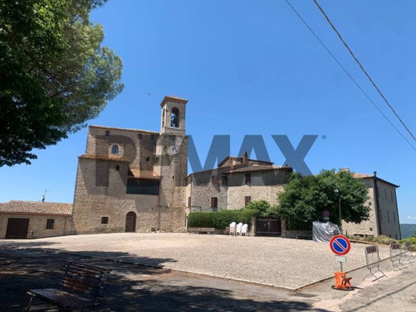 appartamento in vendita a Todi in zona Izzalini