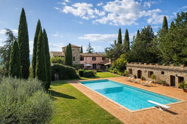 casa indipendente in vendita a Todi in zona Canonica