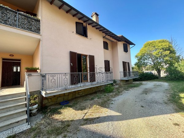 appartamento in vendita a Todi in zona Pian di Porto