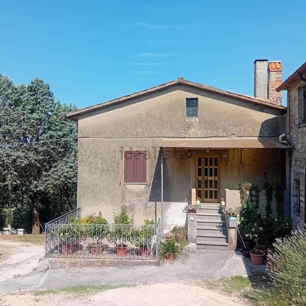 casa indipendente in vendita a Todi in zona Pesciano