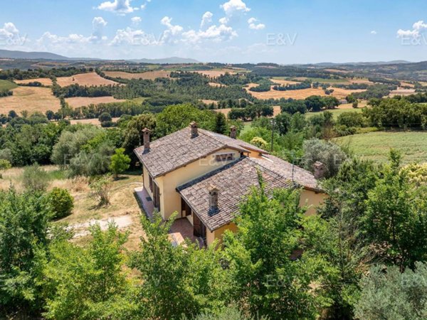 casa indipendente in vendita a Todi in zona Ilci