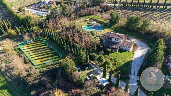 casa indipendente in vendita a Todi