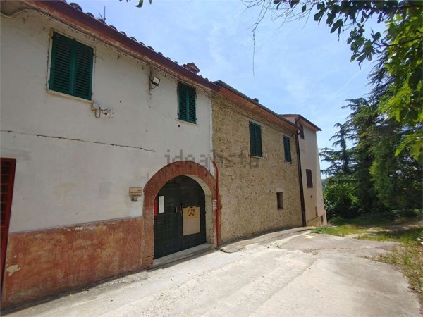 appartamento in vendita a Todi in zona Frontignano