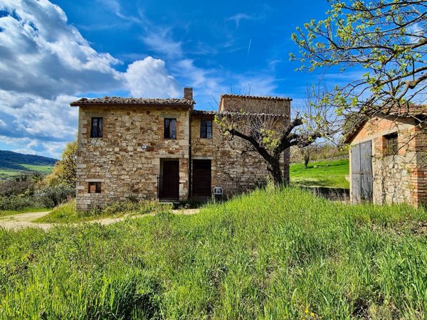 casale in vendita a Todi in zona Vasciano