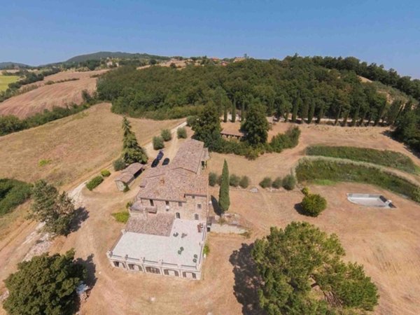 casa indipendente in vendita a Todi in zona Pontecuti