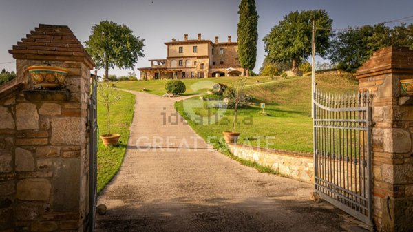 casale in vendita a Todi in zona Loreto